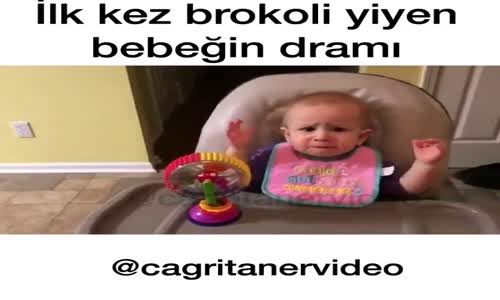 İlk kez Brokoli Yiyen Bebeğin Dramı