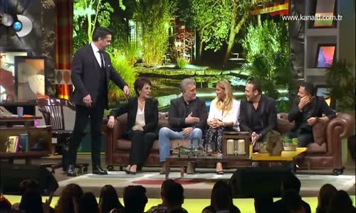 Beyaz Show Podyumunda Çocuklar Duymasın Rüzgarı