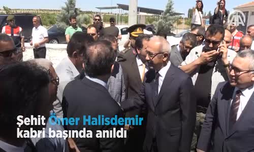 Şehit Ömer Halisdemir Kabri Başında Anıldı 