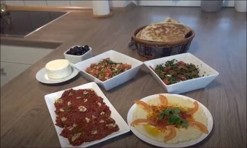 Hatay Yöresine Ait Kahvaltılık Çeşitleri (Biber Ezmesi, Zahter Salatası,Sürk Salatası,Humus)