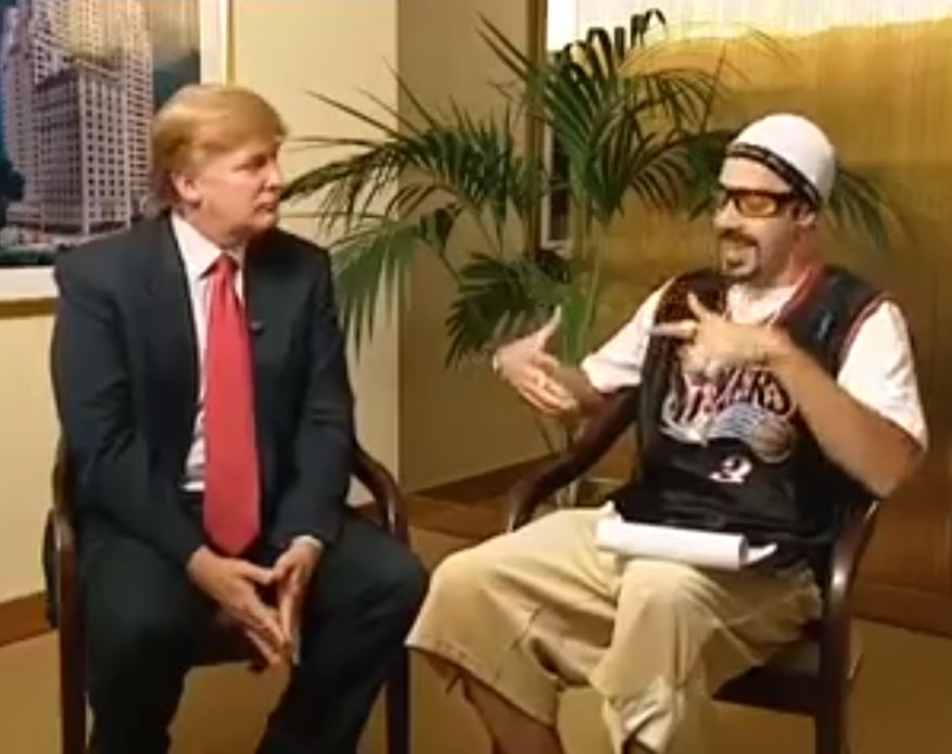 Sacha Baron Cohen Ali G - Donald Trump Röportajını Hatırlatıyor