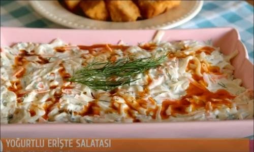 Yoğurtlu Erişte Salatası 