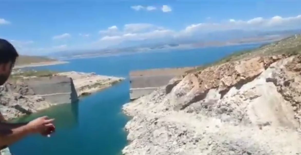 Irrıgatıon Dam ( Elazığ, Guz Ova Sulama Barajı)