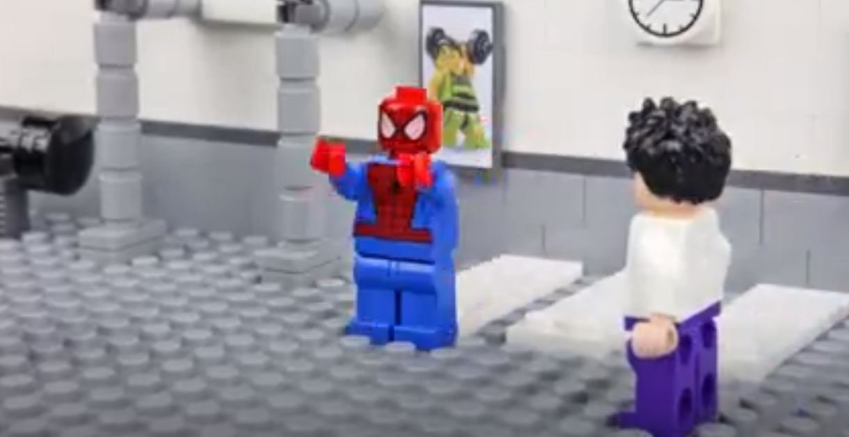 Lego Hulk Gym Fail 