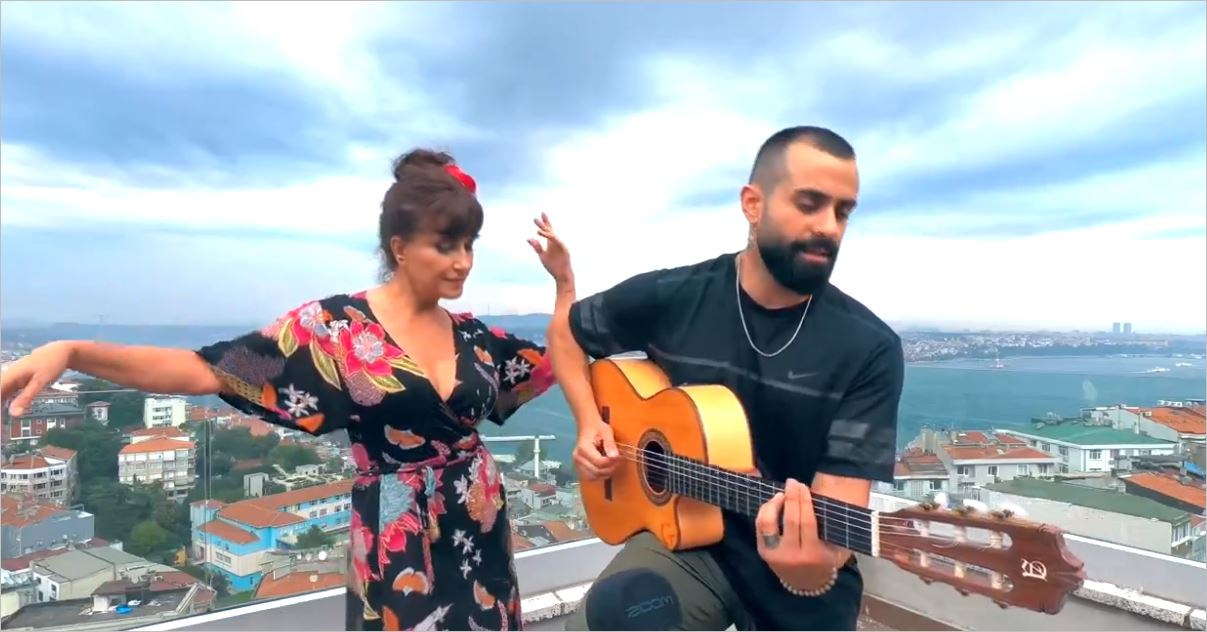 Ayşegül Aldinç Ft. Gökhan Türkmen - Durum Leyla (Akustik)