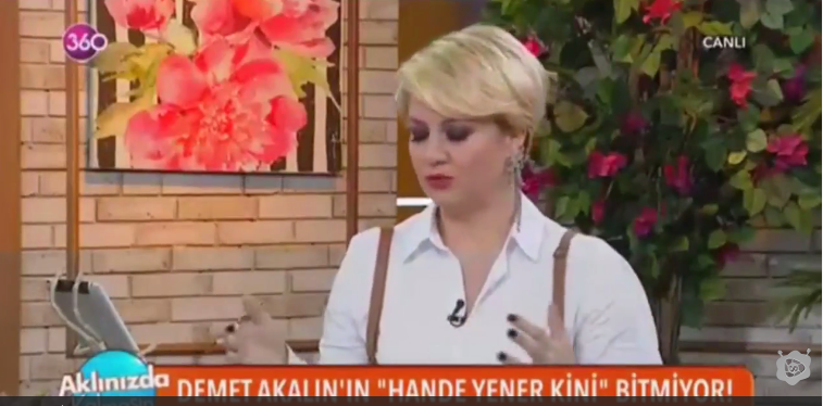 Demet Akalın'ın Hande Yener Kini Bitmek Bilmiyor!